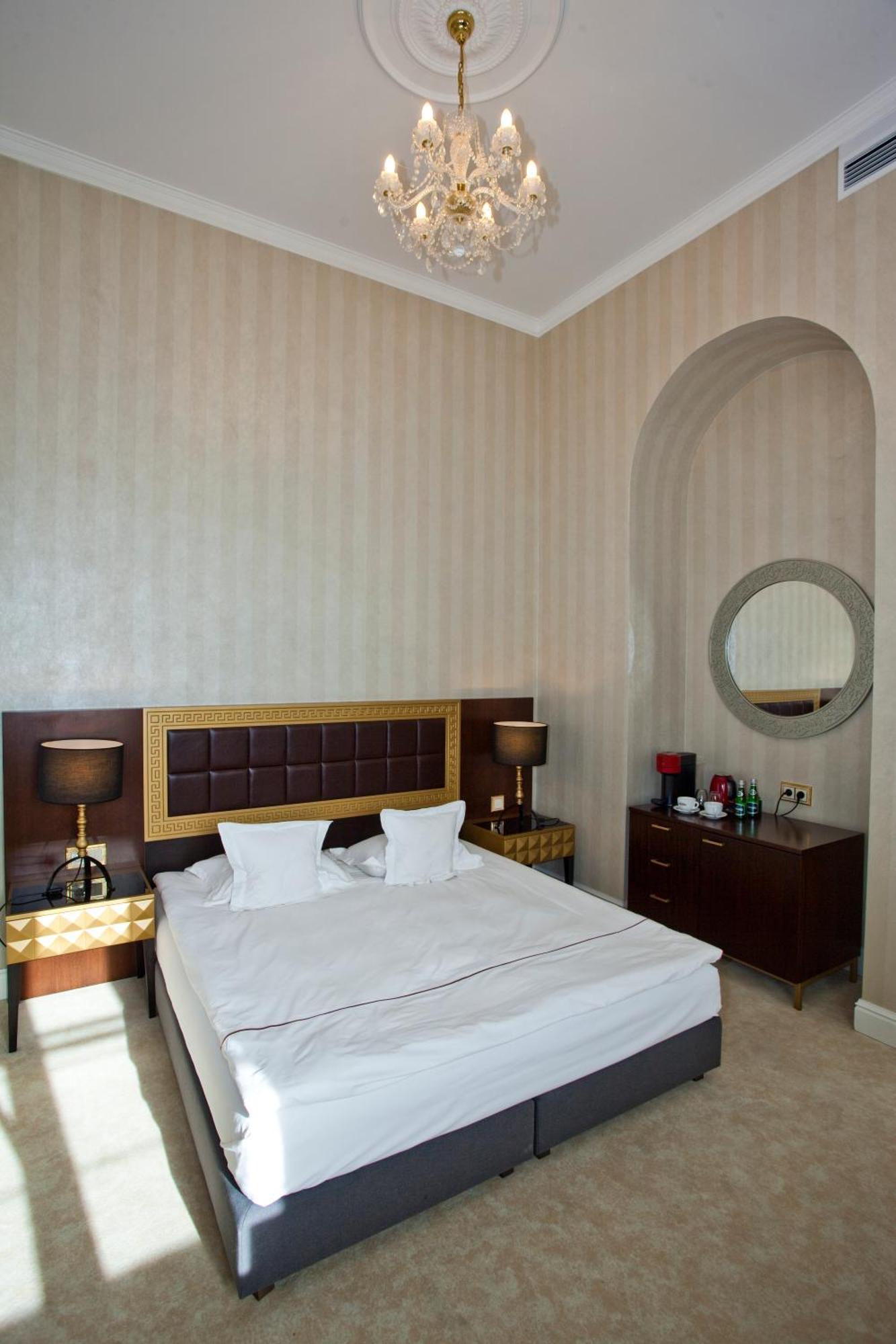Tiffi Old Town Hotel Warschau Buitenkant foto